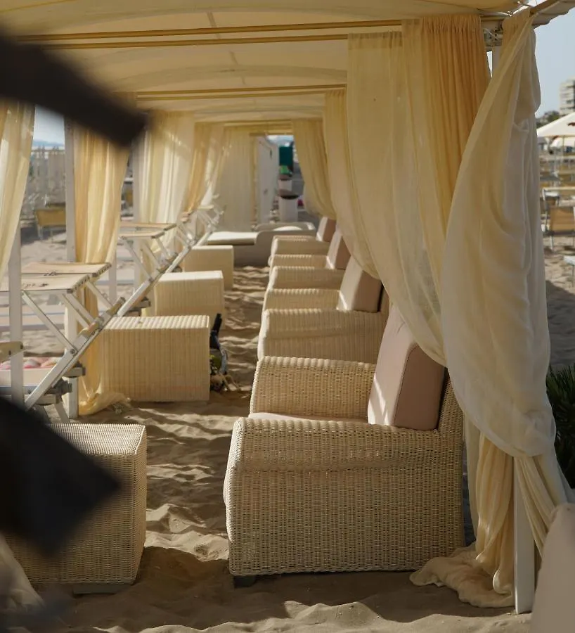 ****  Hotel Lungomare Riccione Italy